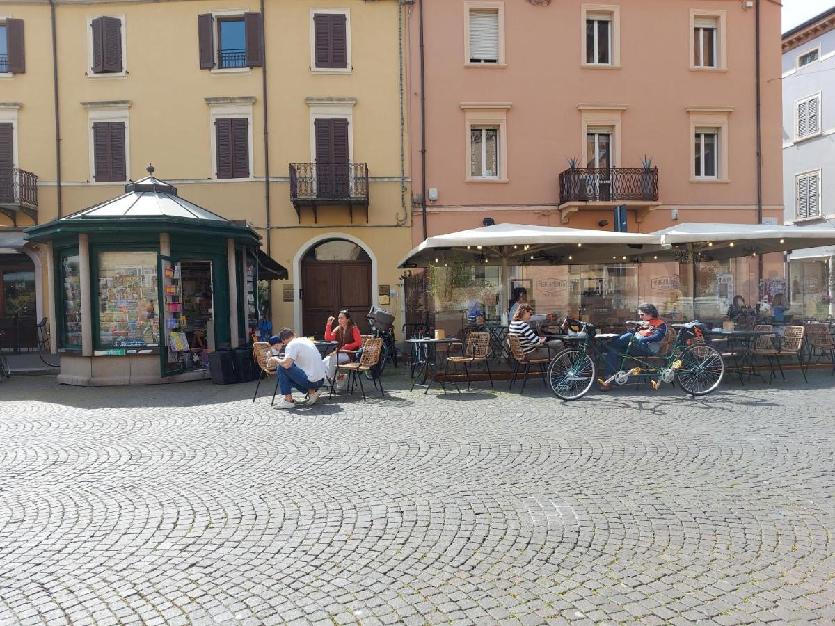 Appartamento In Piazza Cavour Centro Storico 리미니 외부 사진